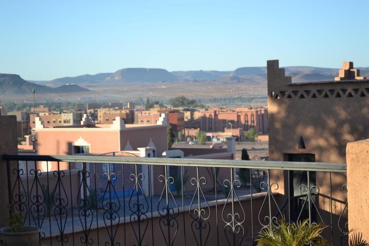 Готель Riad Dar Bergui Варзазат Екстер'єр фото